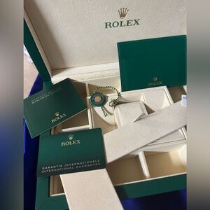 Rolex 💯% Authentic luxurious Jewelry Presentation Storage Box w/ Booklets/Cards.